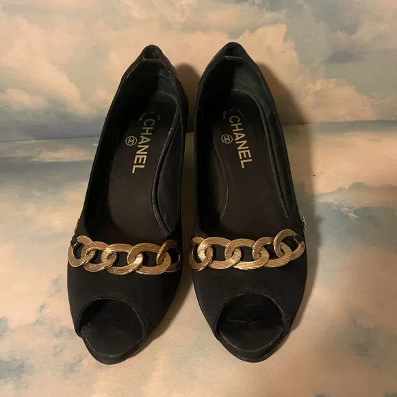 Chanel peep toe shoes 7.5 - Picture 2 of 10